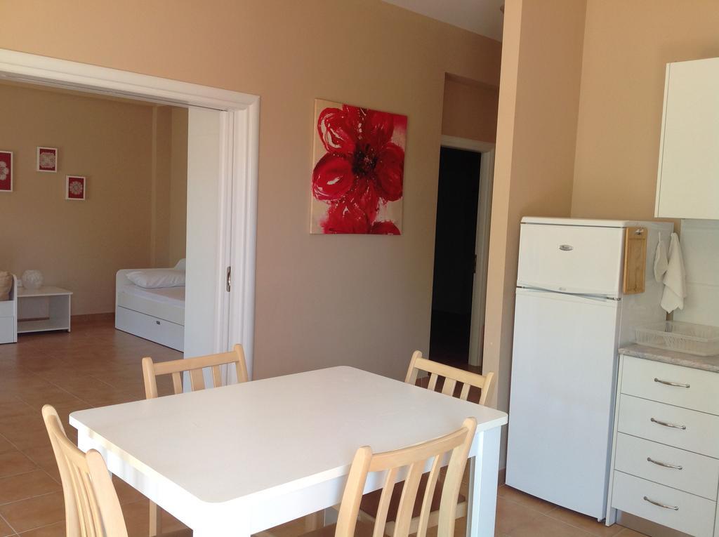 Boutique Hotel Ileas Village Arkoudi Habitación foto
